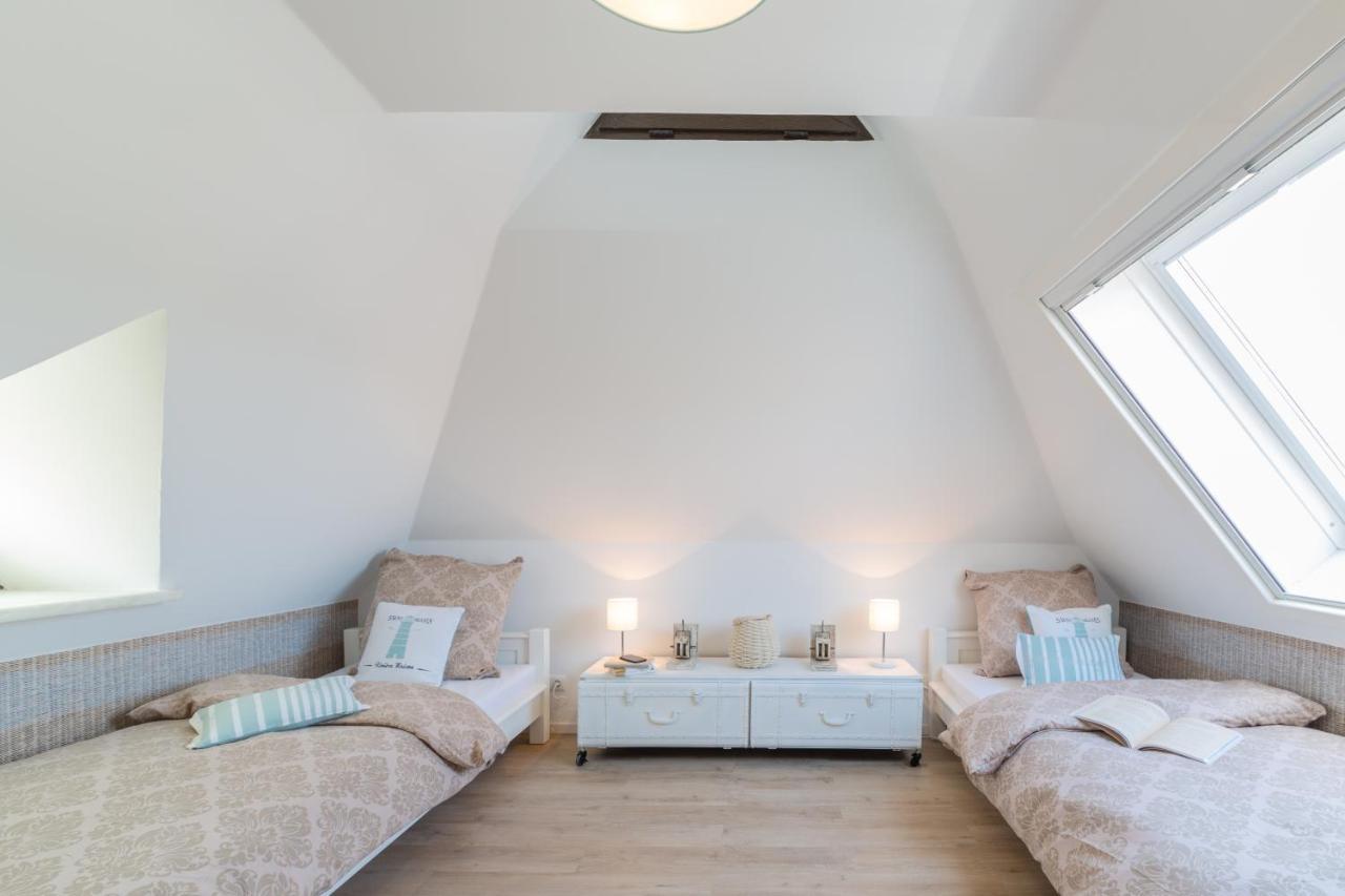 Ferienwohnungen Haus Am Strand Zingst Eksteriør bilde
